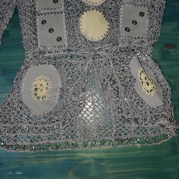 Silver Mesh Top with Bead Detail New Small/Medium - Picture 3 of 10